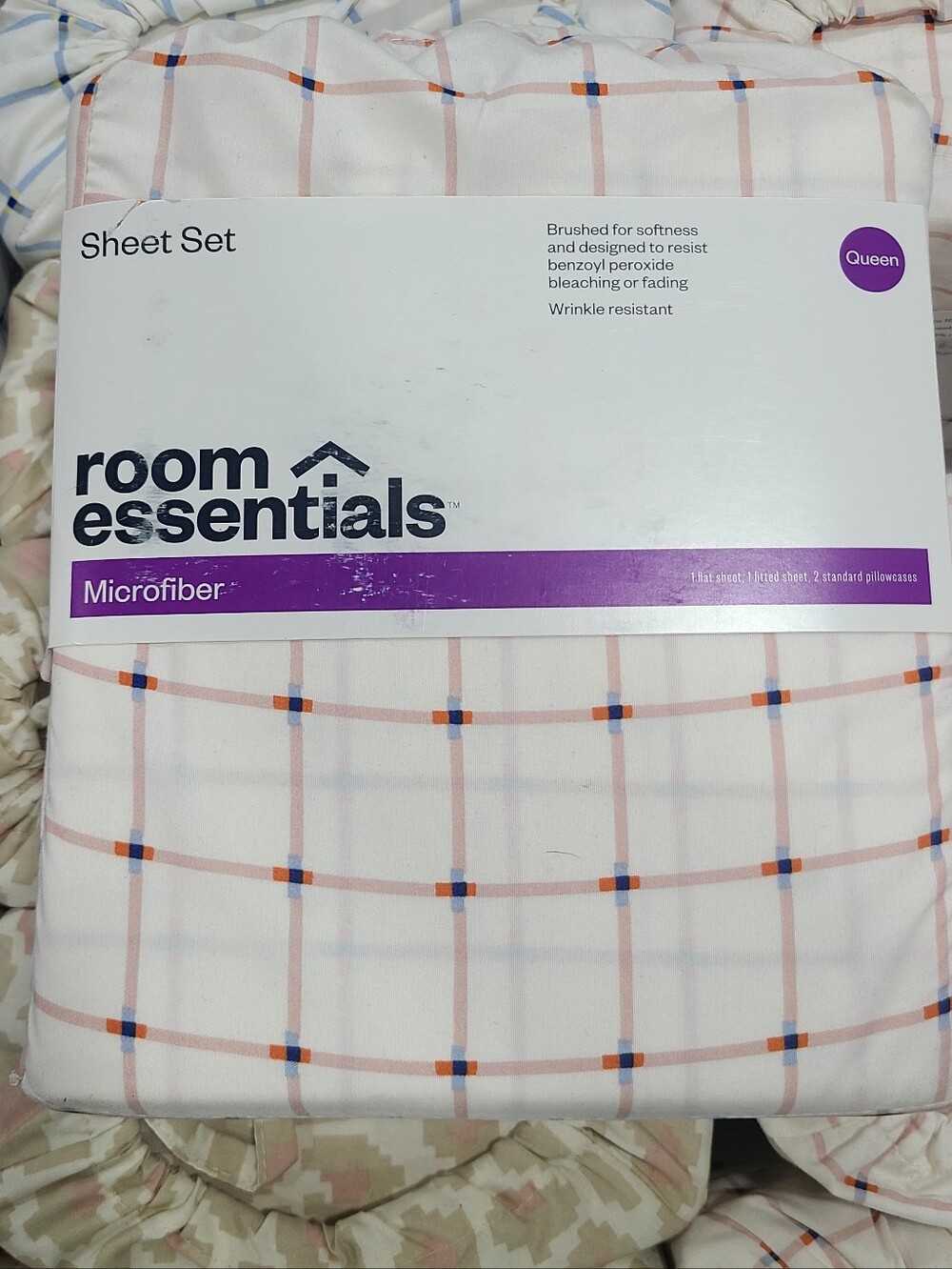 Room Essentials Queen Microfiber Sheet Set in White with Pink Grid